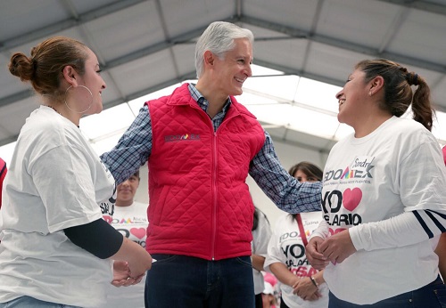 Se reunió con beneficiarias de la zona. (Especial)