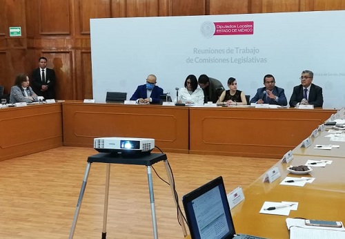 Se trabaja en comisiones. (Claudia Aguilar)