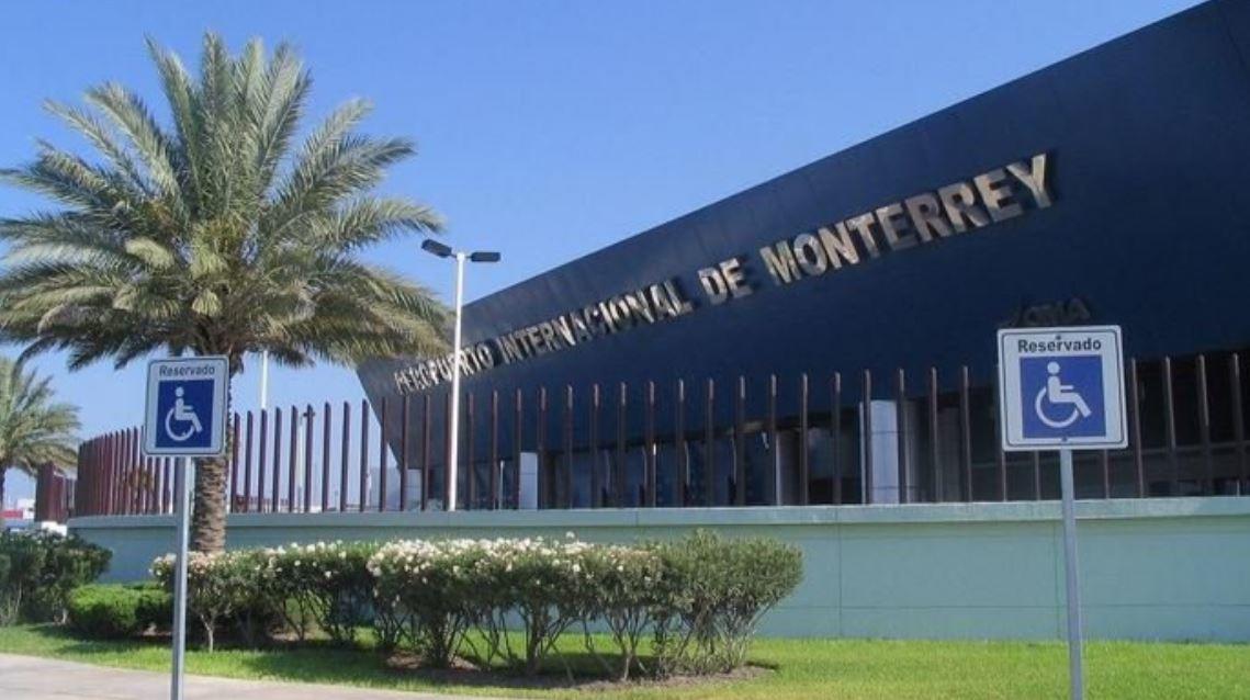 Las autoridades solicipidieron a los usuarios del Aeropuerto Internacional de Monterrey tomar medidas precautorias
