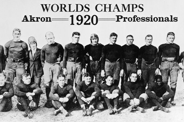 Equipo de Akron Pros en 1920 (Internet)