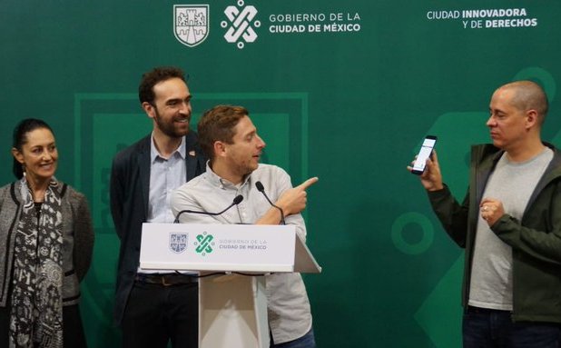 El gobierno de CdMx habilitó la app Mi Taxi. | Twitter @LaSEMOVI