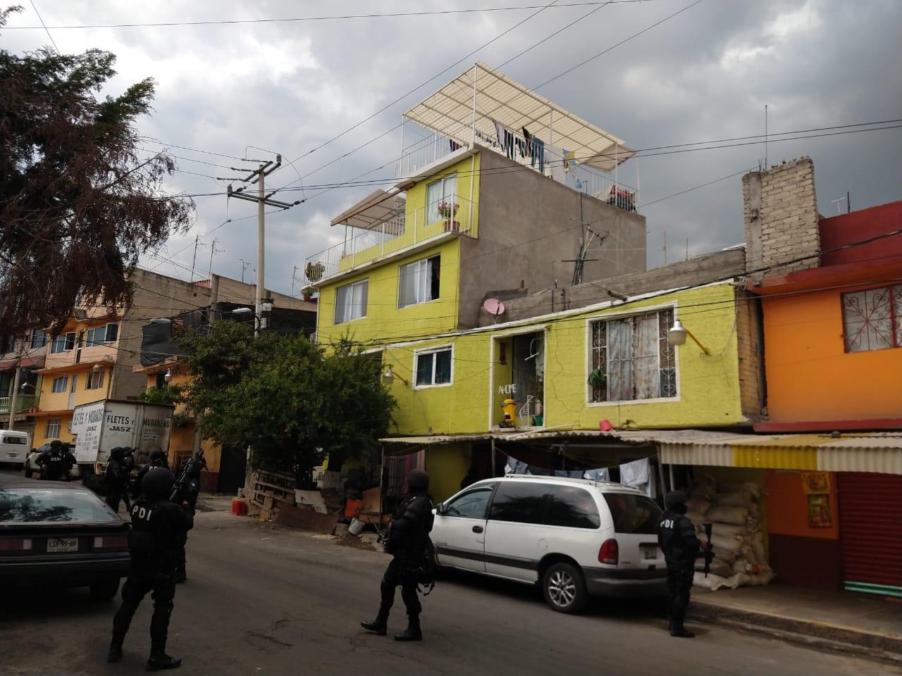 Policías de Investigación realizaron un operativo en calles de la colonia Barrio Norte. (Especial)