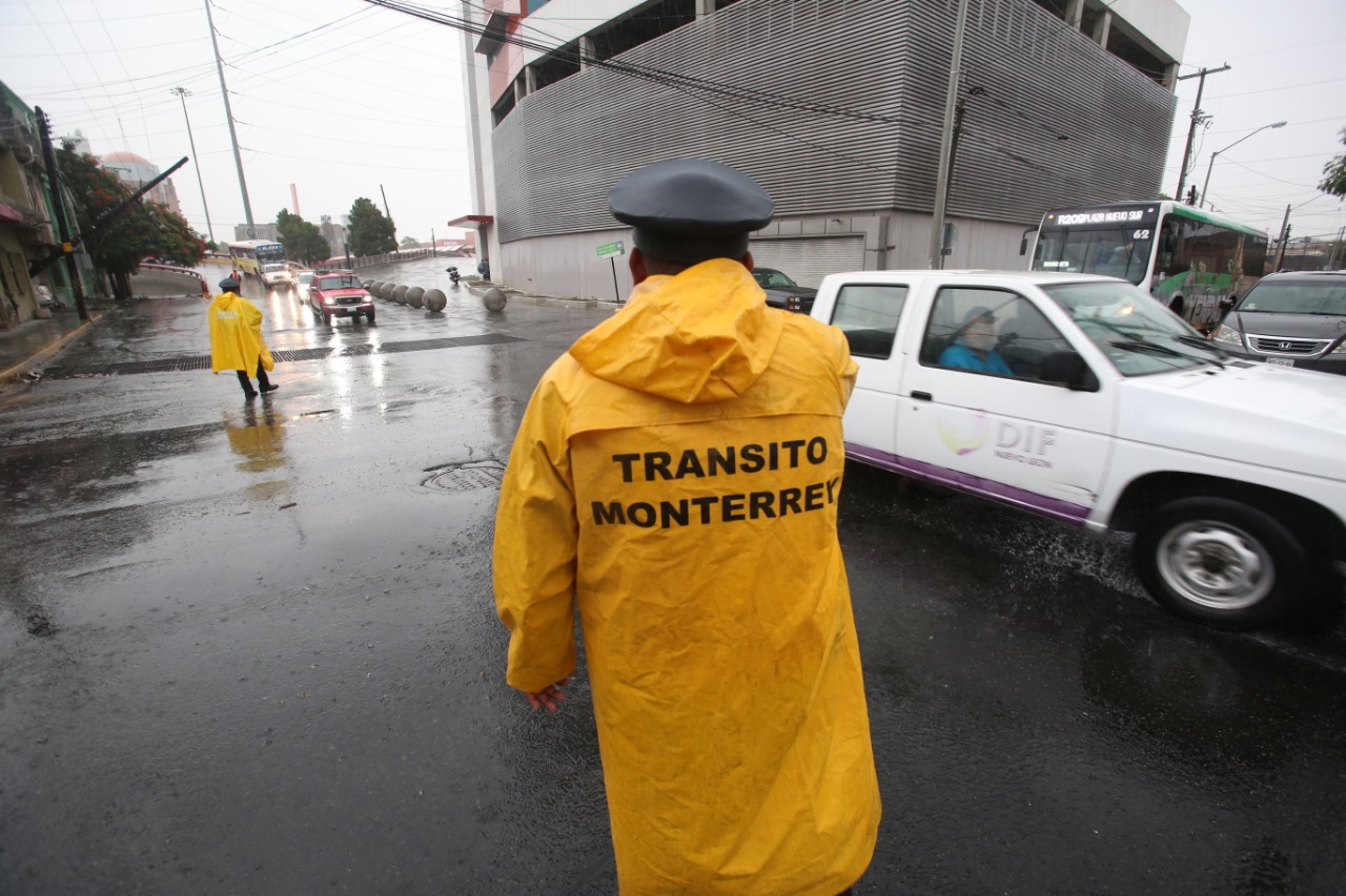 Rutas 39, 64, 105, 160, 204, 205, 206, 208, 218 y 311 son las que modificarán su servicio debido al cierre de  avenidas tras lluvias. (Foto: Raúl Pala