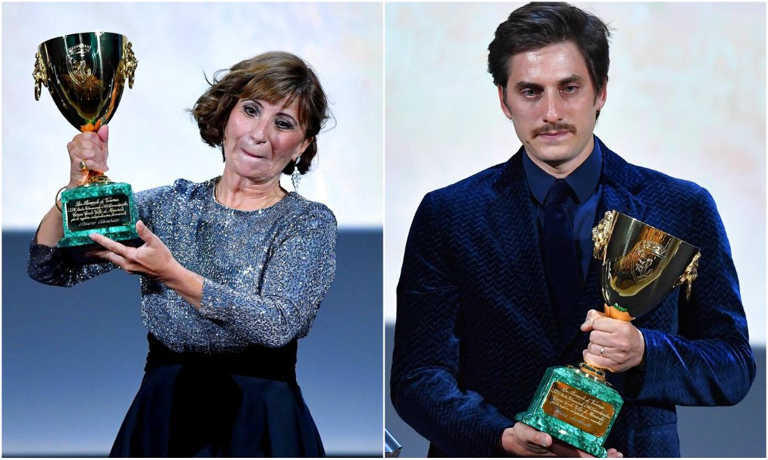 La actriz Francesa Ariane Ascaride y el actor italiano Luca Marinelli se llevaron la Copa Volpi a Mejor Actriz y Actor. (AFP).