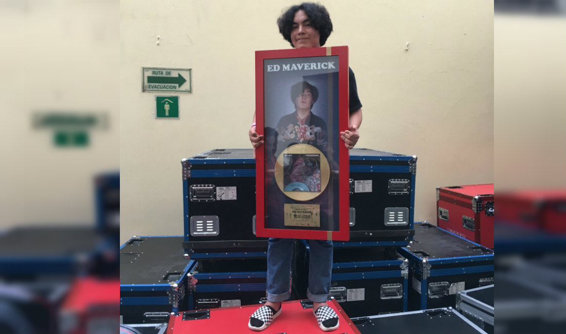 Ed Maverick recibió un disco de oro por su producción "Mix pa' llorar en tu cuarto" (Cristóbal Sandoval).