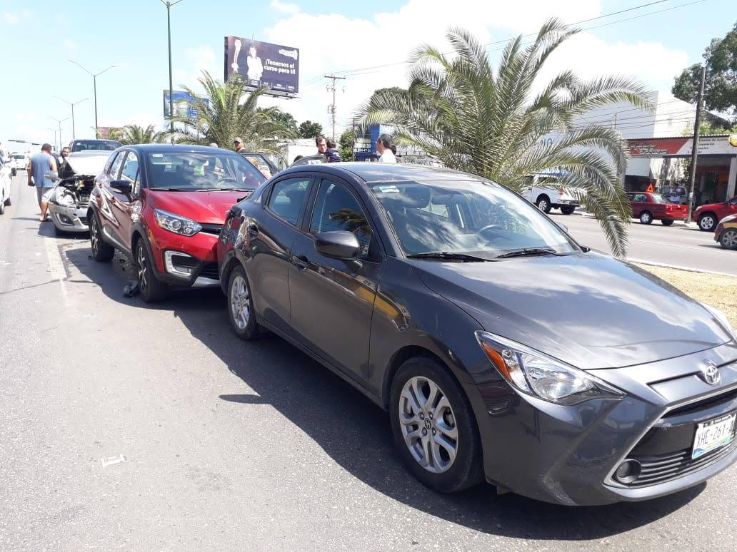 Carambola de autos en la carretera Tampico-Mante (Foto/Anahy Meza)