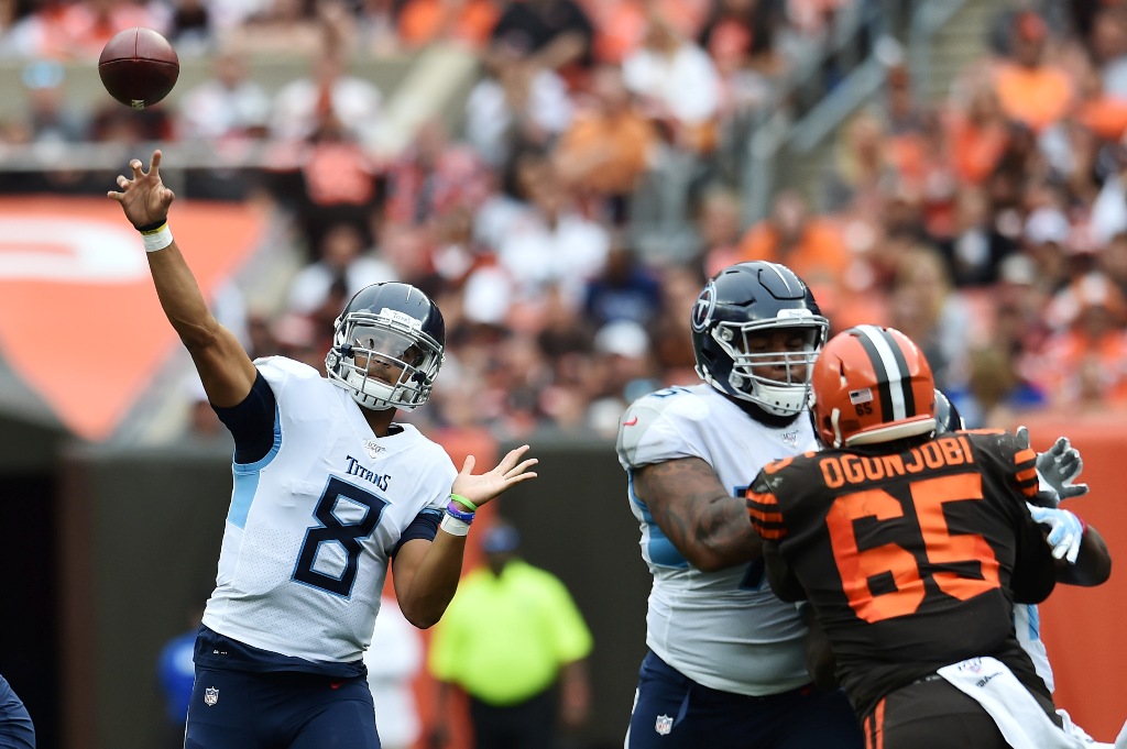 Mariota lanzó tres pases de anotación (Reuters)