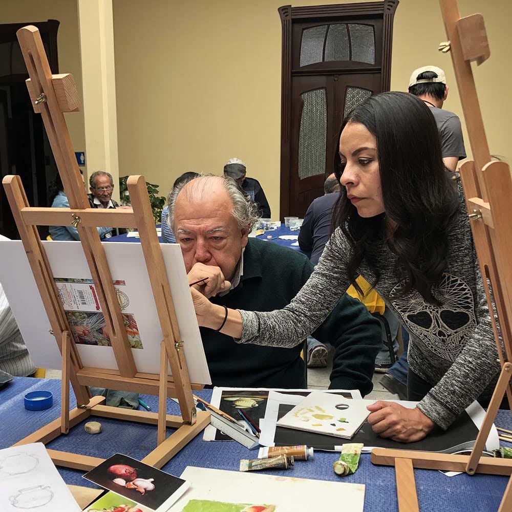 La talleristas es miembro fundador del Taller de gráfica El Chanate de Torreón. (Cortesía)