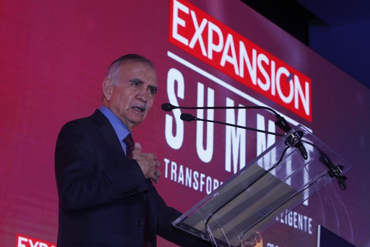 El jefe de la oficina de Presidencia, Alfonso Romo en el foro Transformación Inteligente, del Expansión Summit. Foto: Ariana Pérez