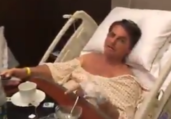 El mandatario brasileño fue operado el domingo. (Tomado de @jairbolsonaro)