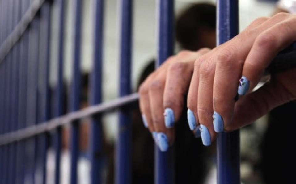 CNDH evidenció la falta de atención especializada en centros penitenciarios femeniles.