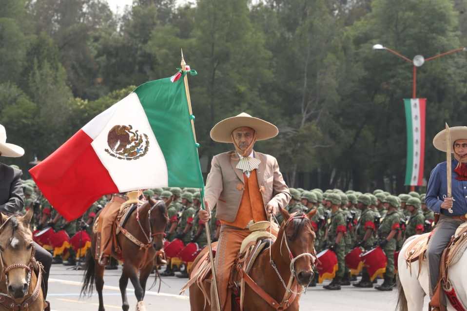 Fuerzas armadas ensayan para el desfile del 16 de septiembre. (Octavio Hoyos)