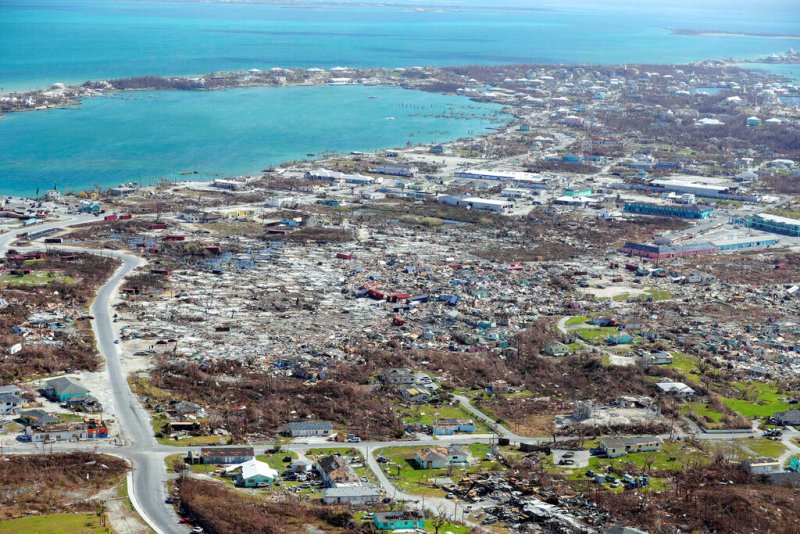 El gobierno de Bahamas informó que más de 3 mil ciudadanos se marcharon a Estados Unidos. (AP)