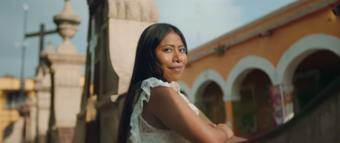 Yalitza Aparicio ‘encuentra la felicidad’ en Oaxaca junto a su hermana (Captura de pantalla).