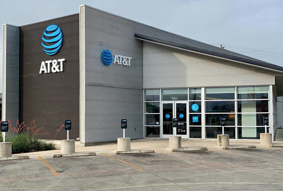 El inversionista reprochó que AT&T ha tenido problemas con las repercusiones financieras de sus adquisiciones (Reuters).