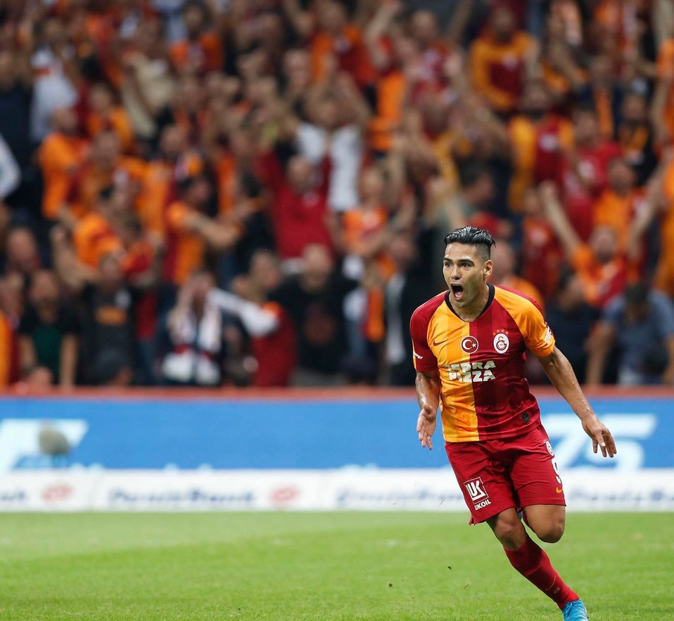 Radamel Falcao debuta con gol en victoria del Galatasaray (Twitter @GalatasaraySK)