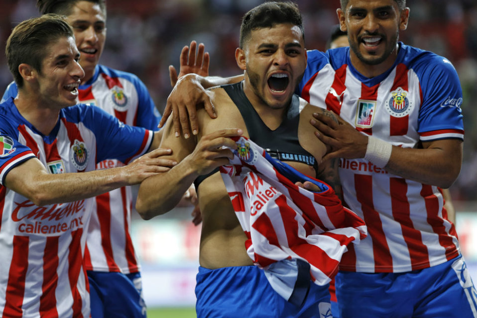 Alexis Vega hizo el tanto del triunfo para Chivas (Imago7)