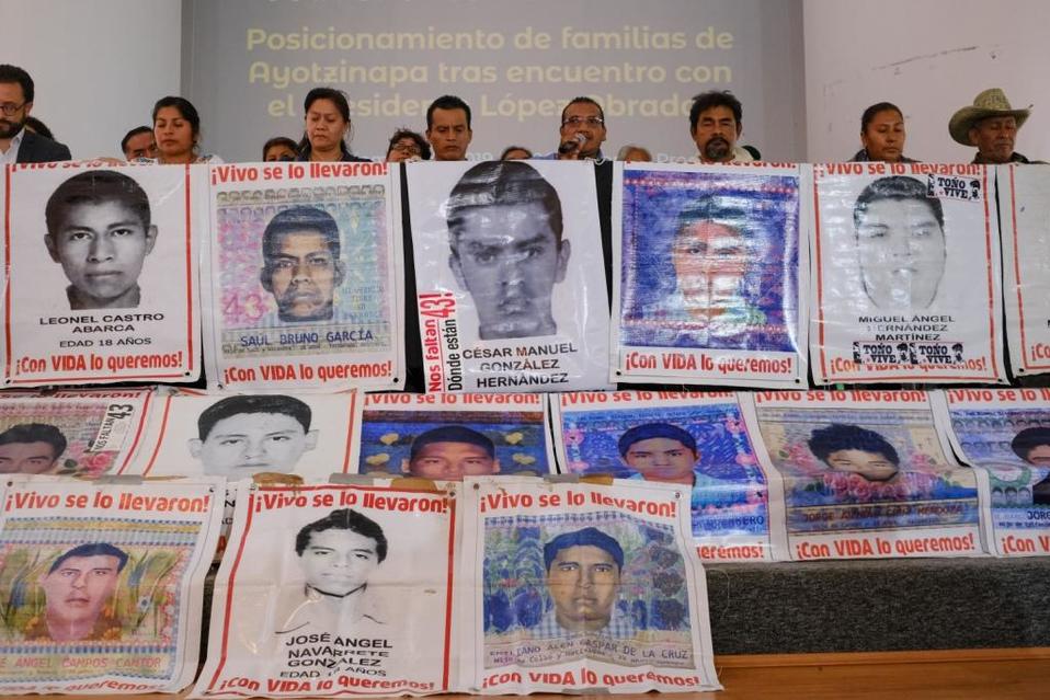 Familiares de los 43 normalistas de Ayotzinapa. (Cuartoscuro)