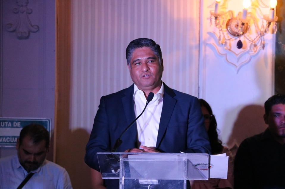 Víctor Fuentes, quien pidió que Jaime Rodríguez renunciara al cargo por desviación de recursos. (Foto: Leonel Rocha)