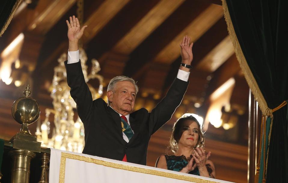El Presidente dio su primer Grito de Independencia. (Héctor Téllez)