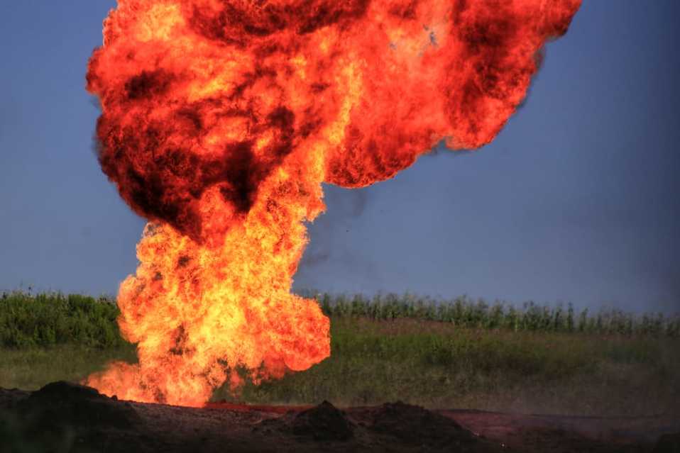 Incendio de toma clandestina en Cuautlancingo (Andrés Lobato)