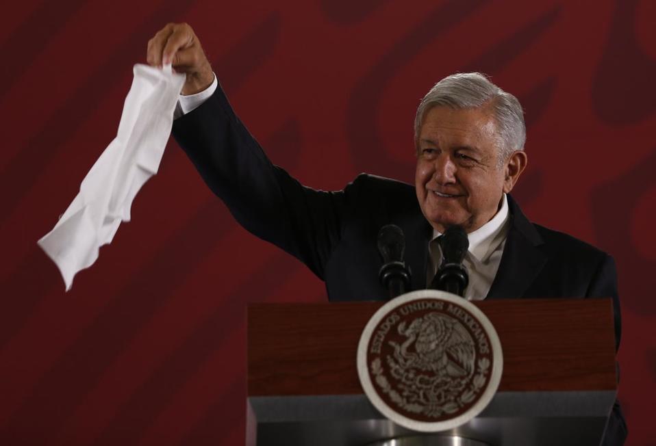 El Presidente habló sobre la eliminación de la corrupción durante su gobierno./Héctor Téllez