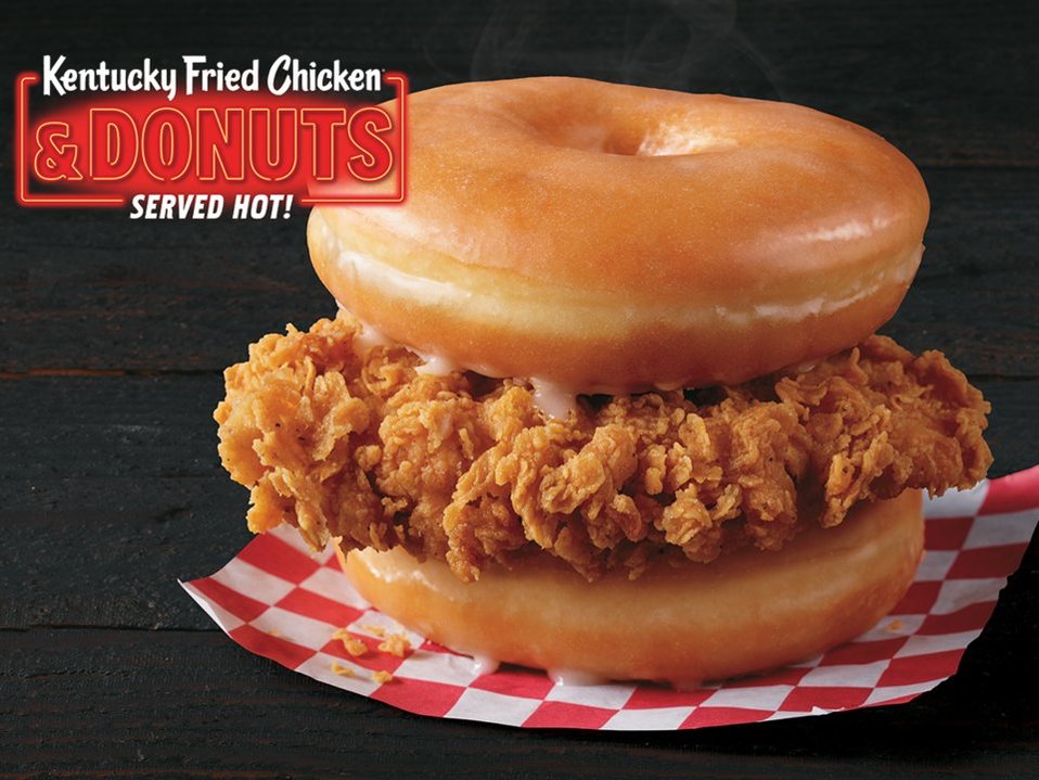 Sándwich de pollo frito con roquillas (KFC)