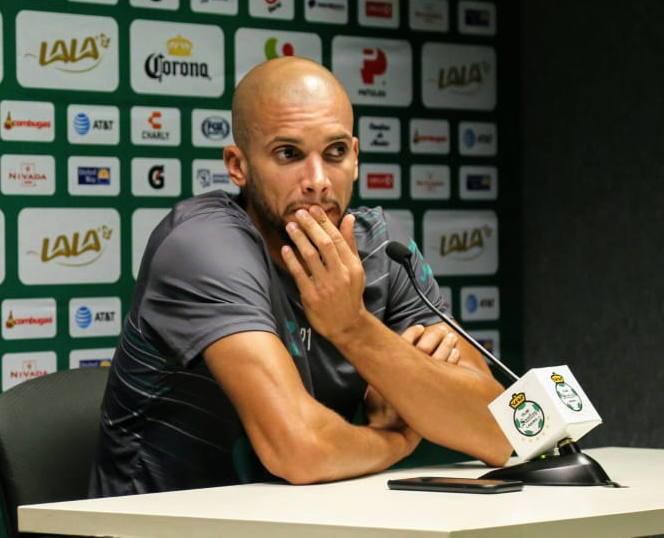 El brasileño mencionó que Santos necesita estar concentrado. (Martín Piña Reta)