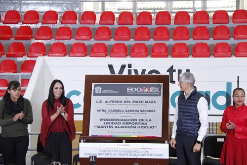El Ejecutivo visitó Metepec para hacer entrega de un nuevo espacio público. (Claudia Aguilar)