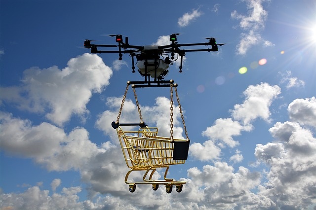 Dron. Foto: (Pixabay)