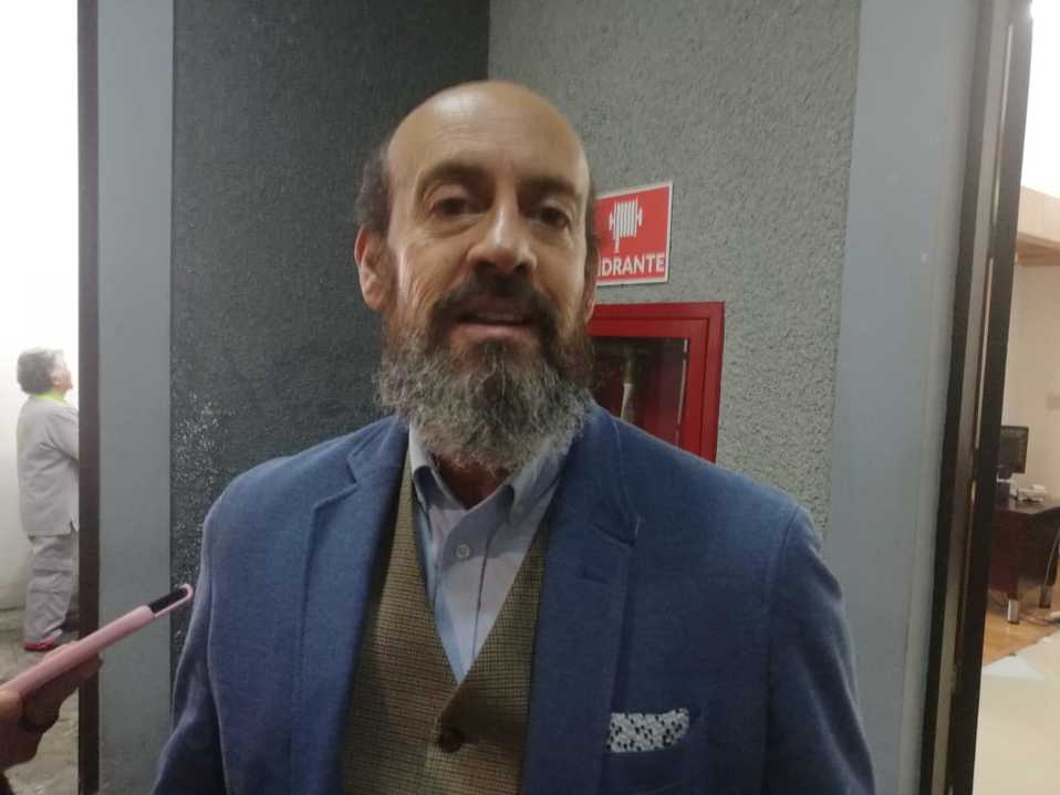 Dijo que no han logrado sentarse ni una sola vez con las autoridades universitarias . (Claudia Hidalgo)