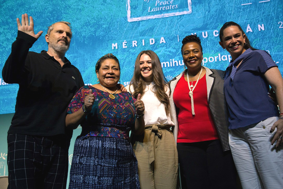 Miguel Bosé, Rigoberta Menchú, Joy Huerta,  la hija de Martín Luter King, Bernice A. King, y Yuriria Sierra (Cuartoscuro).