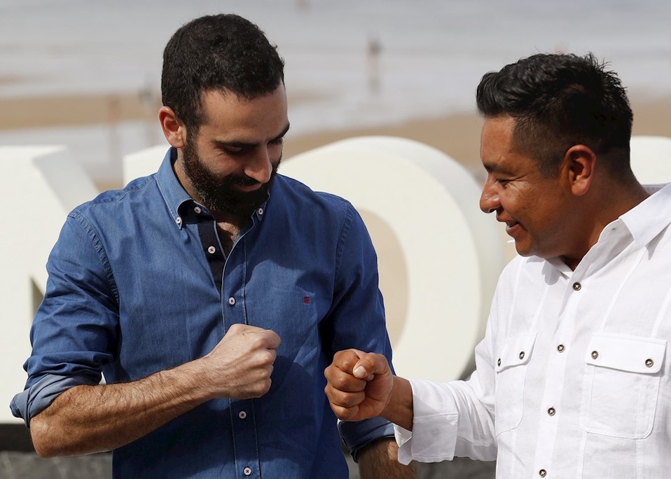 David Zonana y Hugo Mendoza presentan la película mexicana 'Mano de Obra' en San Sebastián (EFE).