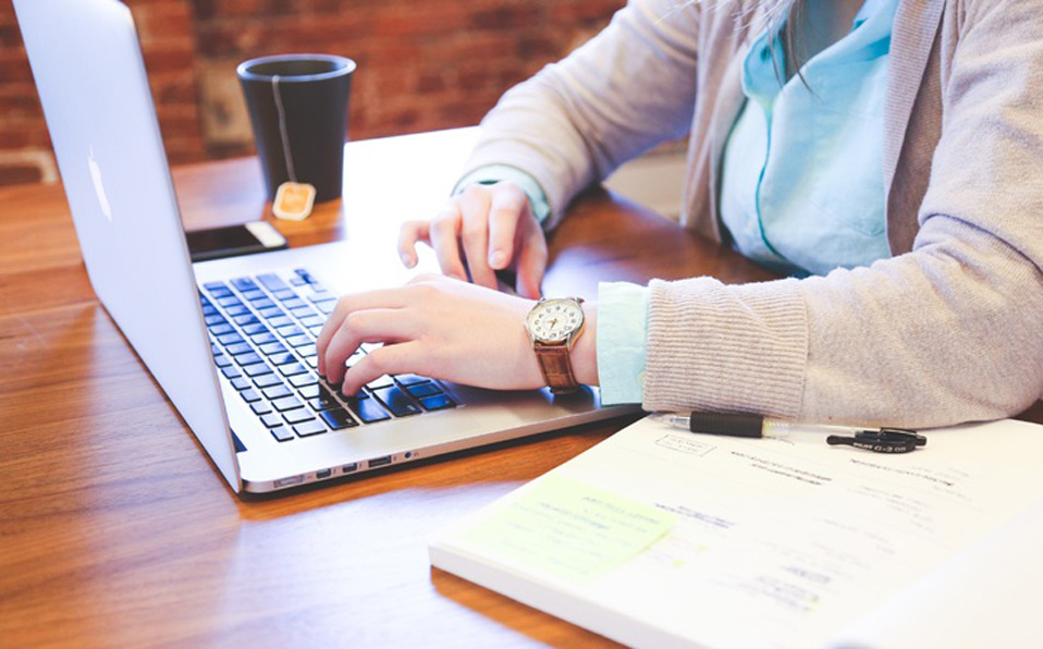 En edX se pueden encontrar cursos gratuitos en español de las mejores universidades. (Cortesía PxHere)