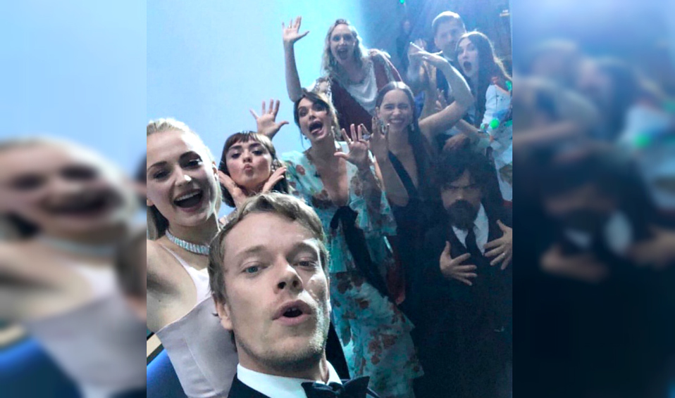 Los actores de 'Game of Thrones' se tomaron su selfie en los Emmy 2019.