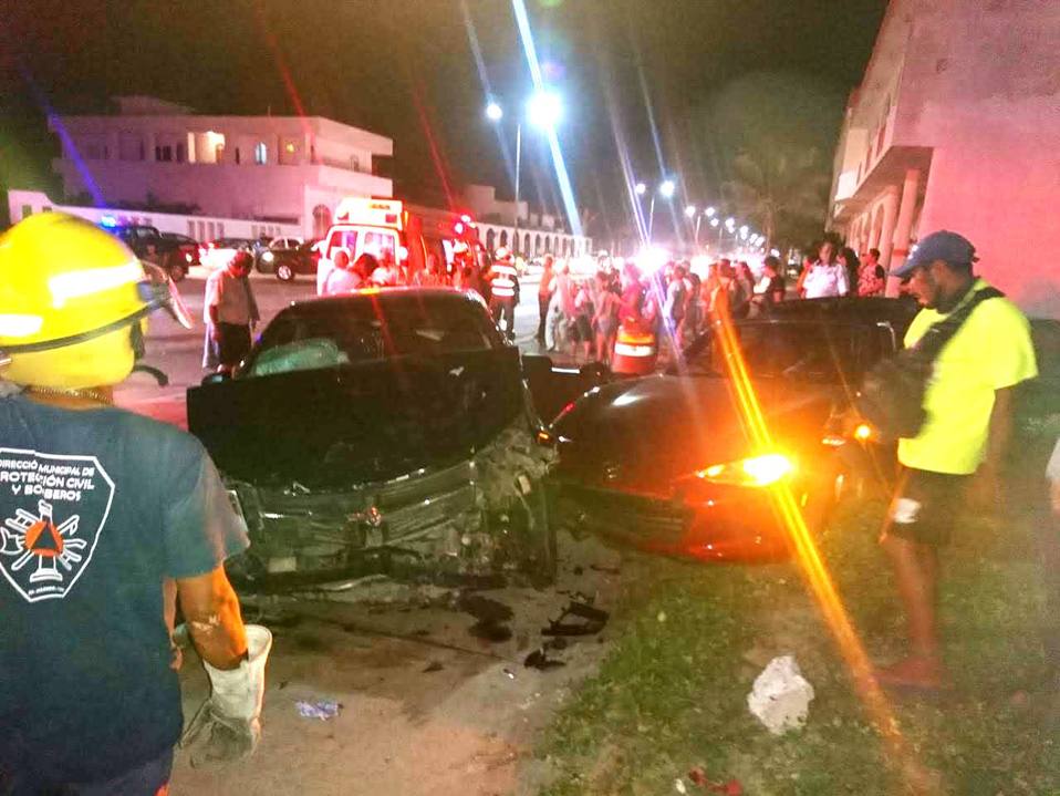 Automóviles involucrados en el choque.