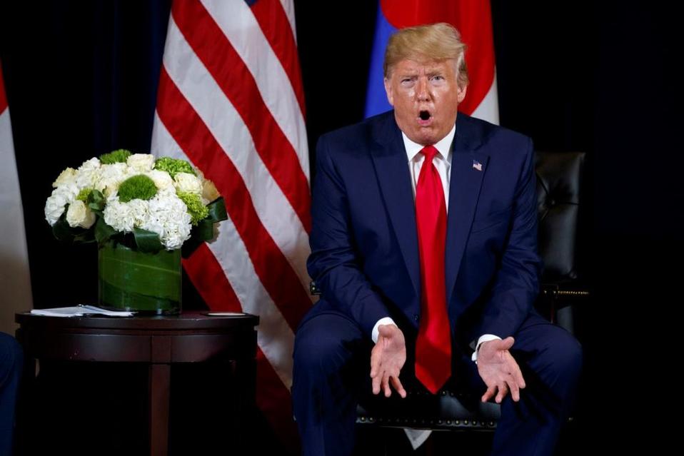 Donald Trump en la Asamblea General de la ONU en reunión con el mandatario de Corea del Sur, Moon Jae In. (AP)