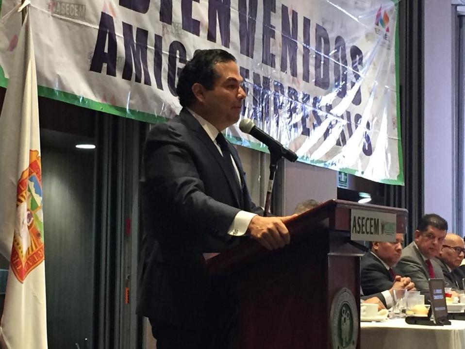 El también alcalde de Huixquilucan se reunió con empresarios. (Especial)