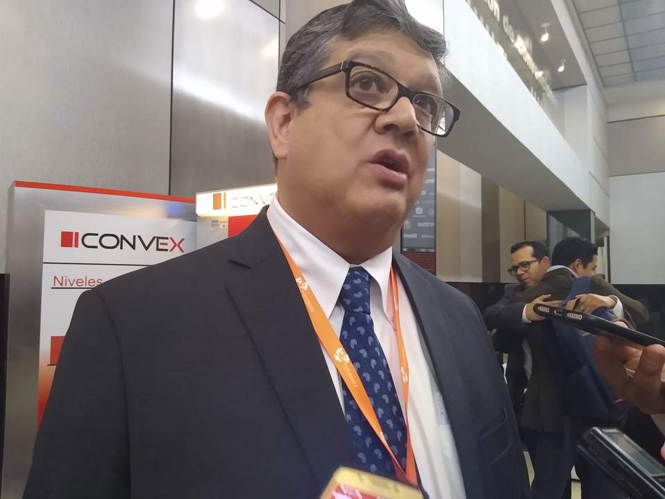 Óscar Albín Santos, presidente ejecutivo de la Industria Nacional de Autopartes. Foto: Daniela García.