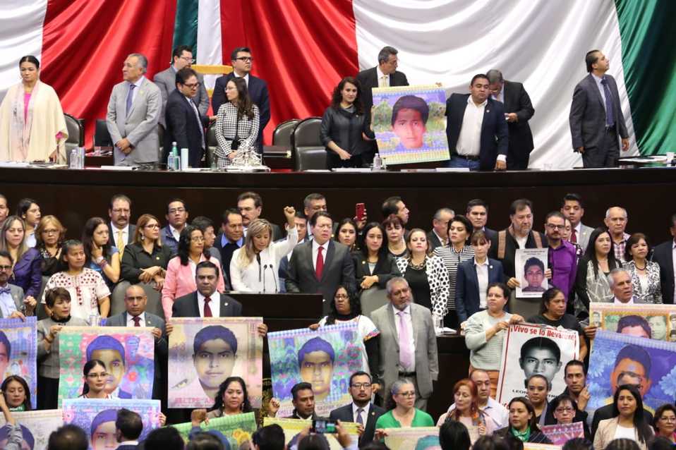 Se cumplen 5 años de la desaparición de 43 estudiantes de la Escuela Normal Rural Raúl Isidro Burgos , sus padres no deja de buscarlos.  /Octavio Hoyo