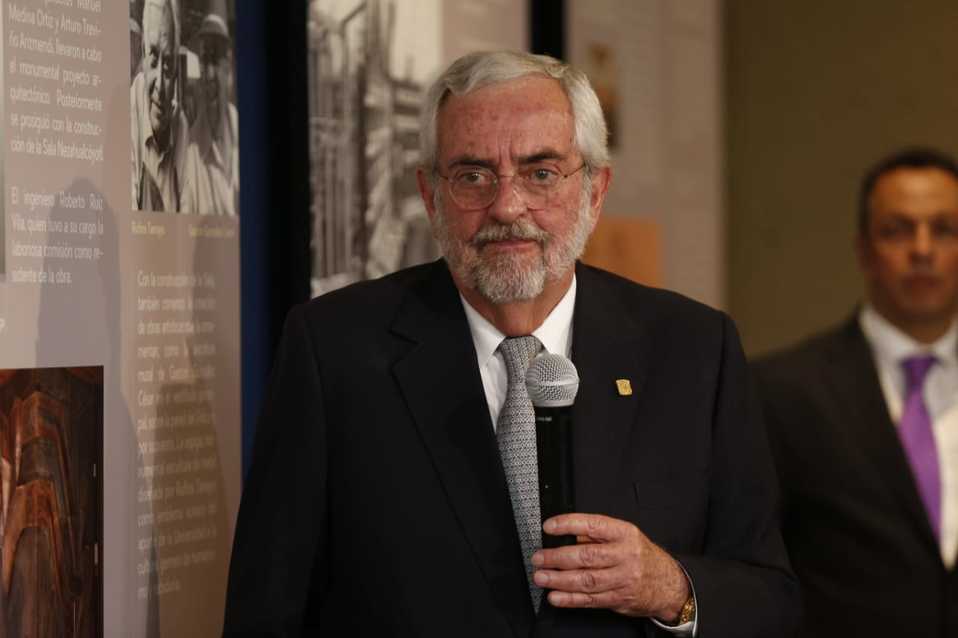 Enrique Graue buscará reelegirse como rector/Héctor Téllez.