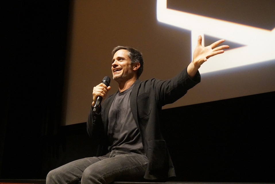Gael García en su encuentro con la prensa en el Festival de Cine de San Sebastián (David del Río).