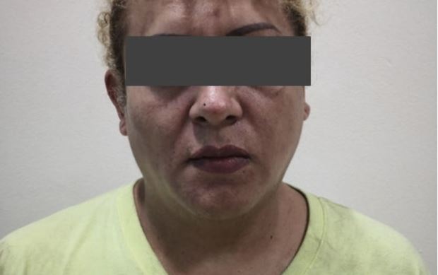 El hombre, de rasgos femeninos identificado solamente como Gustavo, fue trasladado al MP. (Foto: Especial)