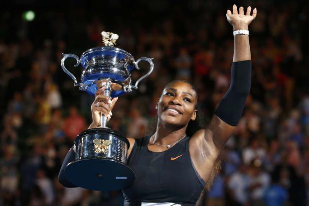 Serena Williams con su último título (Reuters)