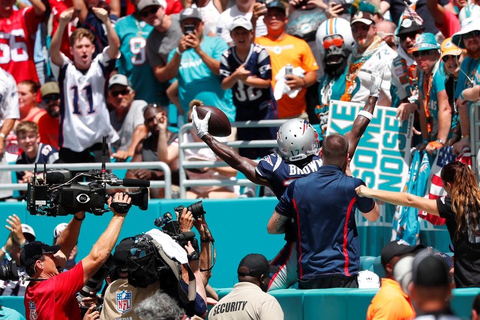 Antonio Brown quiere seguir en la NFL (Twitter @AB)