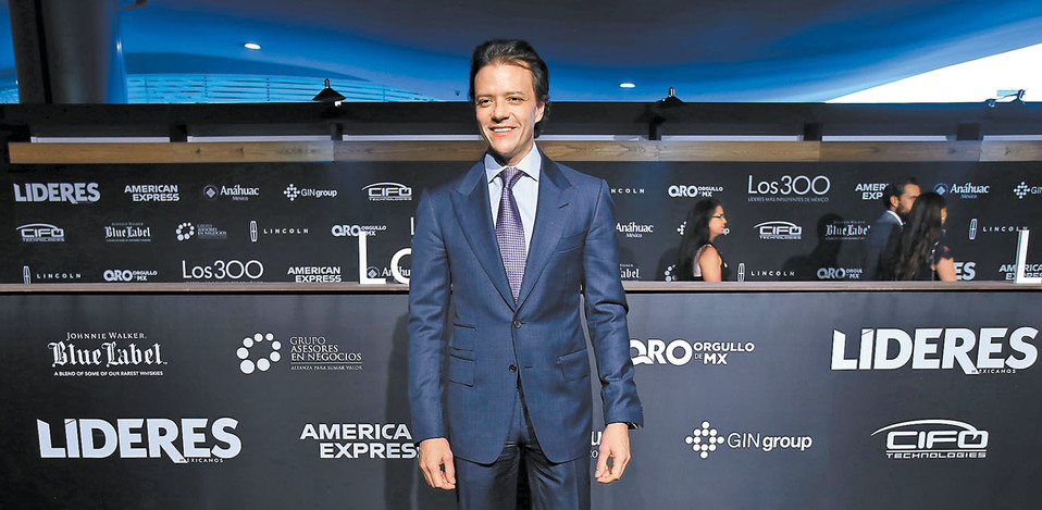 “Ser disciplinado no es cumplir un horario; eso es un hábito que no garantiza el éxito”.  (Juan Carlos Bautista)