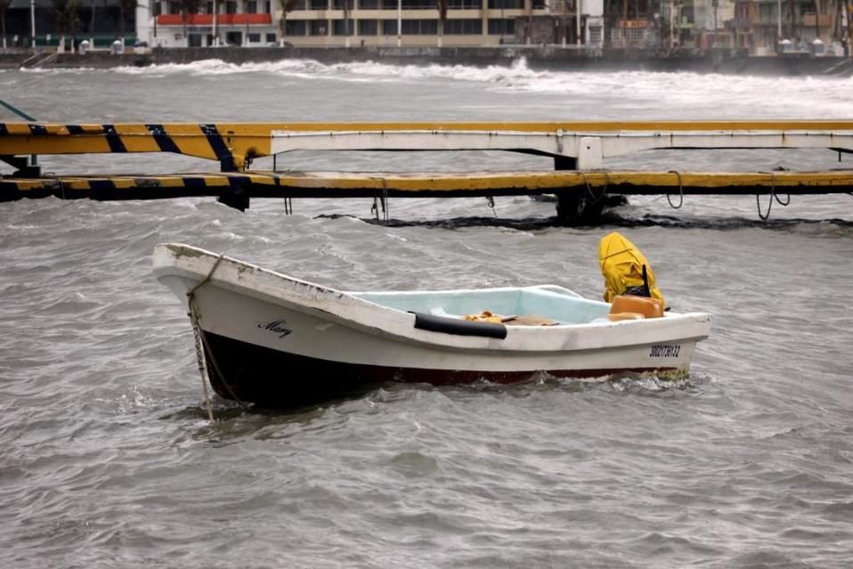 Cierran puertos de Oaxaca por marejadas. | Archivo Cuartoscuro