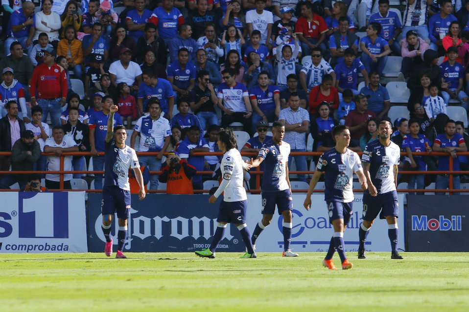 Los Tuzos se impusieron al Cruz Azul en el Hidalgo (Imago7)