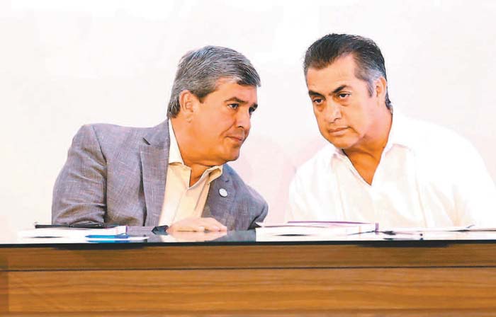 El gobernador Jaime Rodríguez y el secretario general de gobierno, Manuel González, presentaron el recurso el jueves, y el viernes se dio a conocer. R