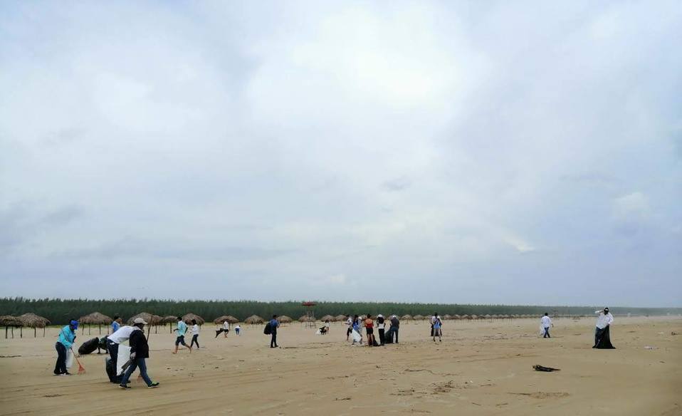 Realizan campaña de limpieza en playa de Altamira (Foto/Sandra Sosa)